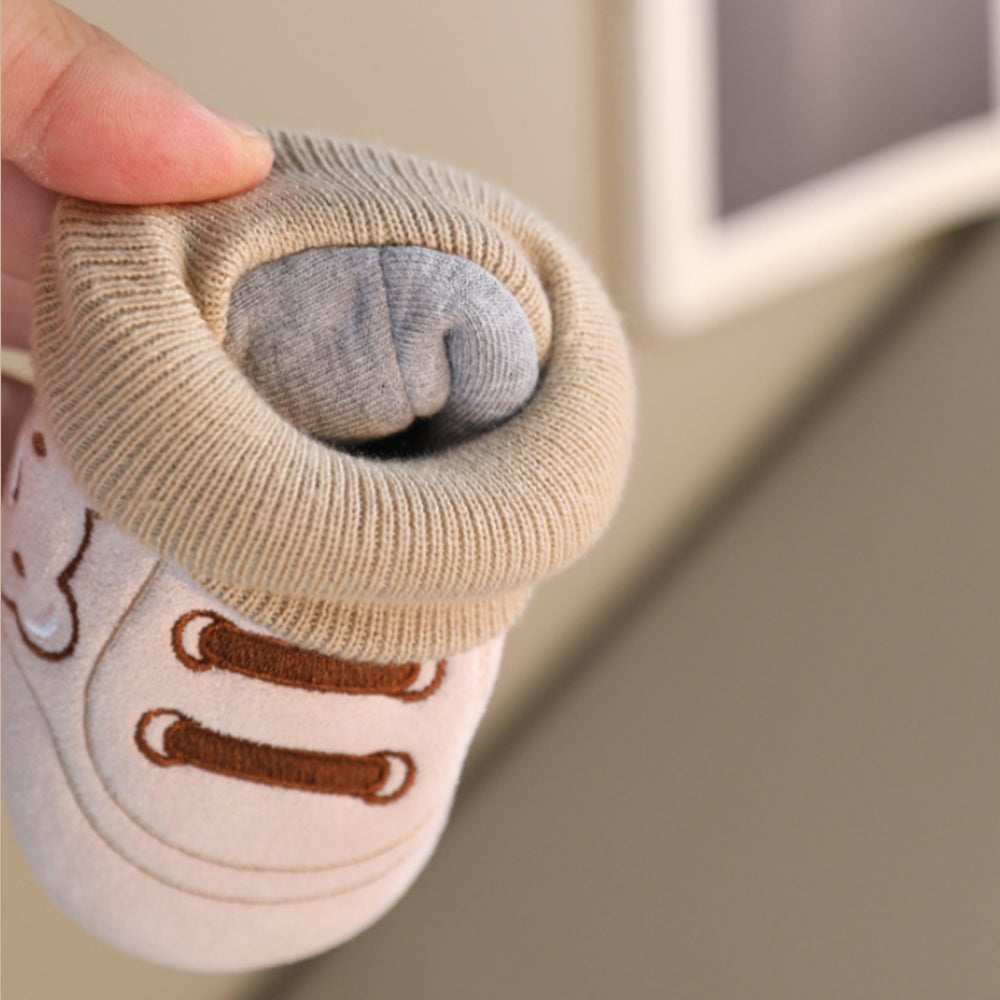 Carbelli CuddleSteps™ - Cute & Adorable Slip Ons