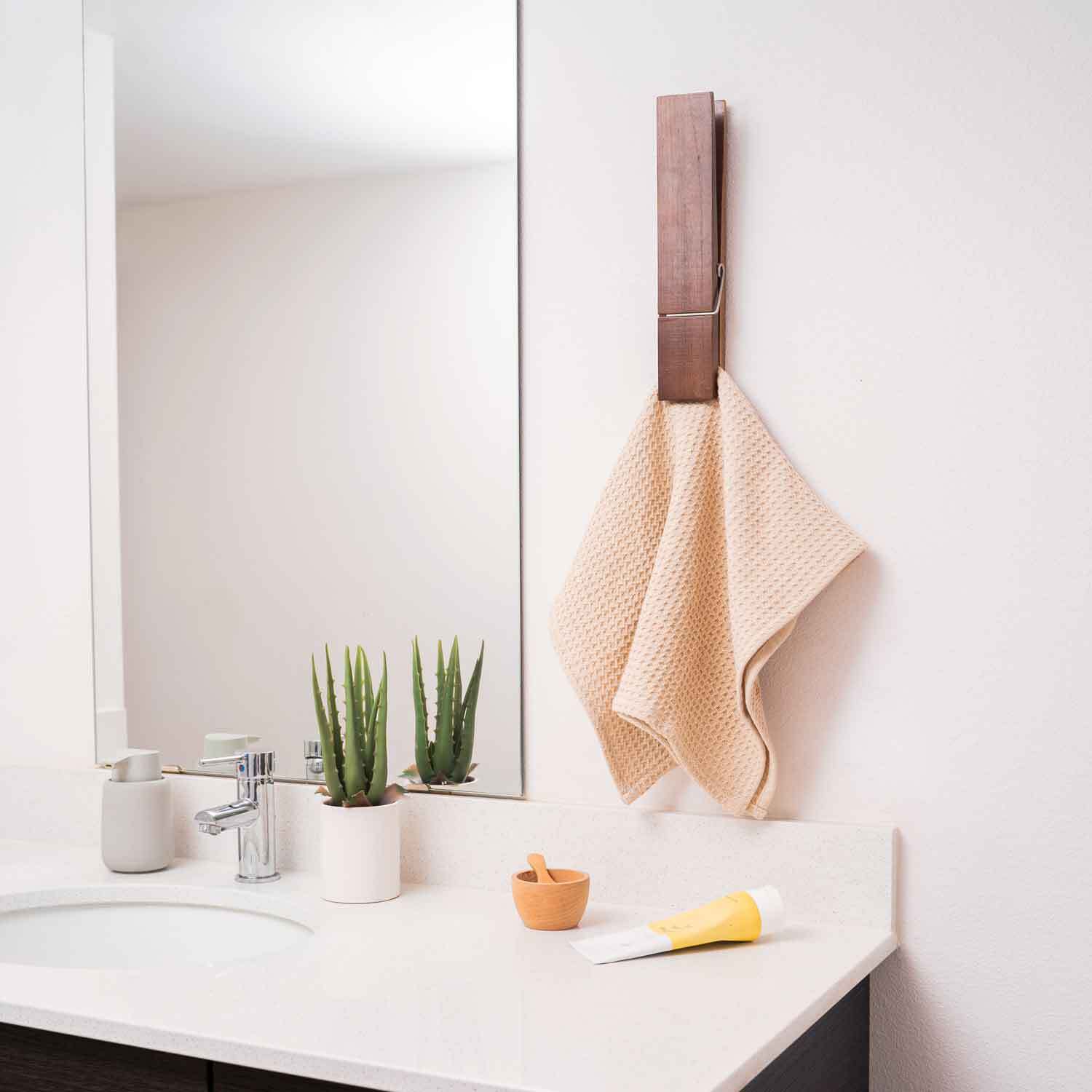 MeyHome™ Natura Wooden Towel Holder | Rustic Charm Meets Everyday Functionality | BUNDLE OFFER